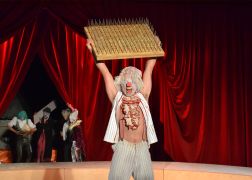 Clowns Kongress Eroeffnet Kulturarena In Jena 0001
